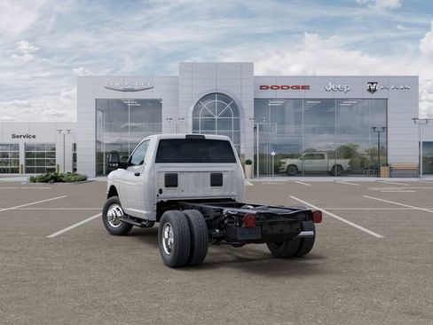 New 2026 RAM 3500 Tradesman w/ Chrome Appearance Group A AWD/4WD image 3