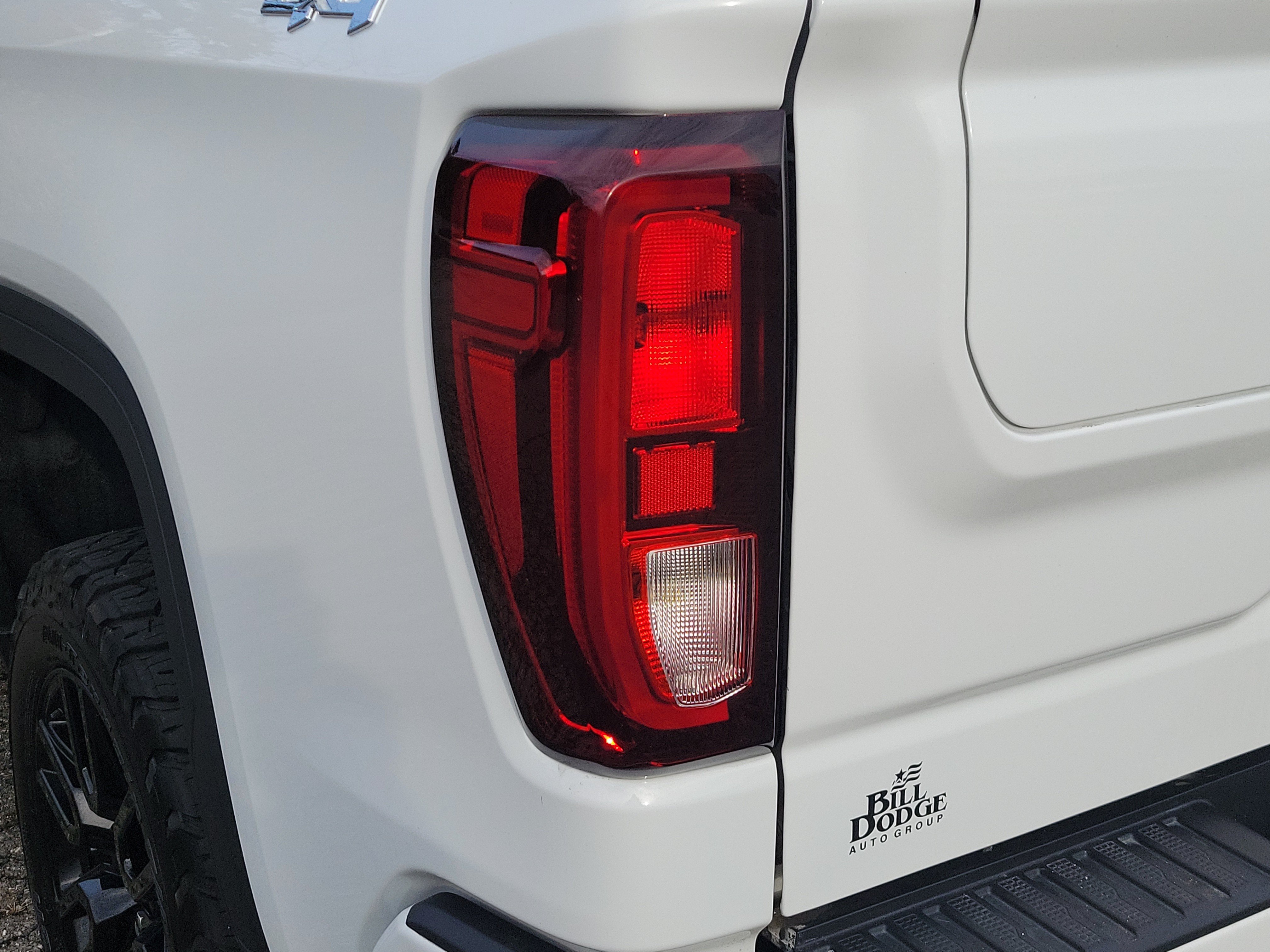 Used 2022 GMC Sierra 1500 Elevation AWD/4WD image 11