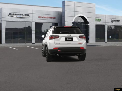 New 2026 Jeep Compass Trailhawk w/ Sun, Sound & Navigation Group AWD/4WD image 13