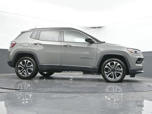 Used 2024 Jeep Compass Limited image 48