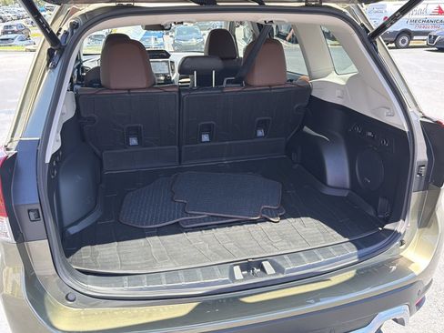 Used 2024 Subaru Forester Touring AWD/4WD image 6