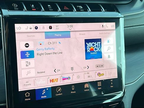 New 2025 Jeep Grand Cherokee Limited w/ Trailer Tow Package image 15