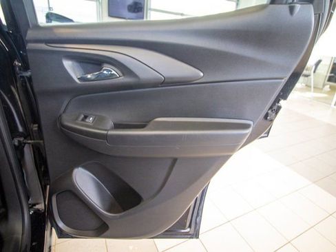Used 2021 Chevrolet TrailBlazer ACTIV w/ Convenience Package image 11