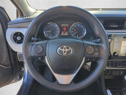 Used 2017 Toyota Corolla L image 13