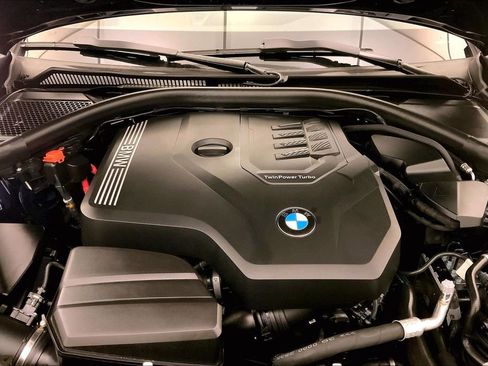 Certified 2024 BMW 330i xDrive Sedan w/ Convenience Package image 9