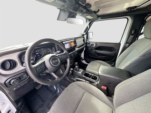 Used 2024 Jeep Wrangler Sport S w/ Convenience Group image 9