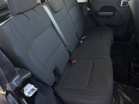 Used 2019 Jeep Wrangler Unlimited Sport S AWD/4WD image 20