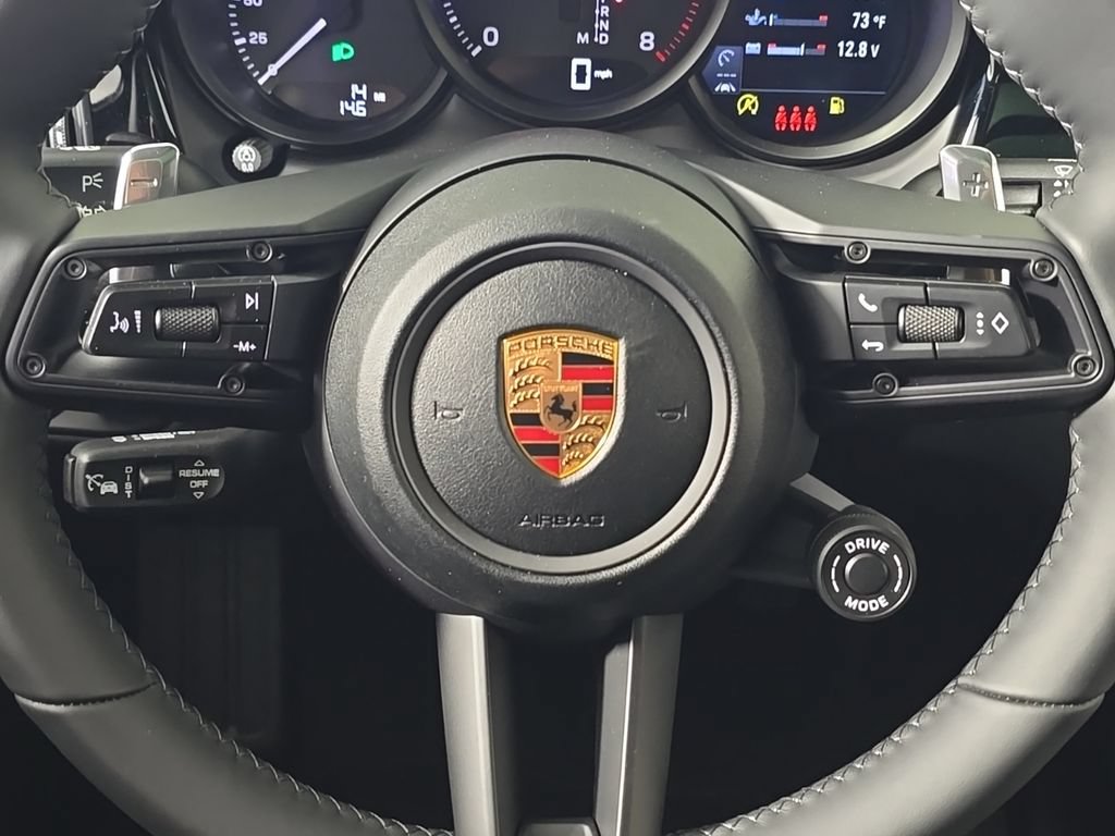 Certified 2026 Porsche Macan AWD/4WD image 27