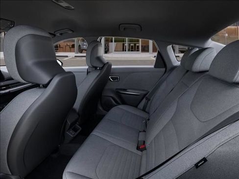 Certified 2025 Kia K4 EX FWD image 18