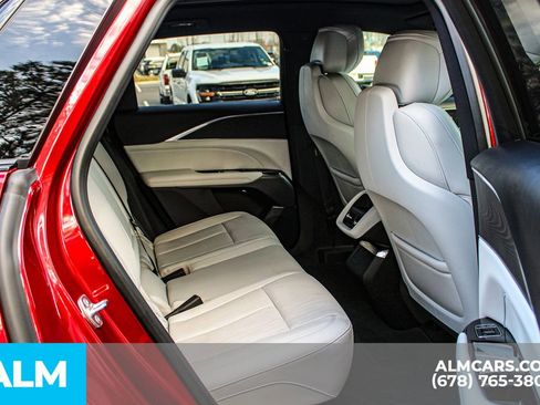 Used 2024 Cadillac Lyriq Sport RWD image 19