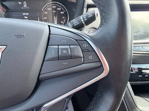 Used 2023 Cadillac XT5 Luxury FWD image 11