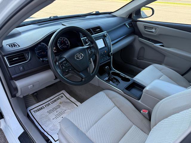 Used 2017 Toyota Camry LE FWD image 11