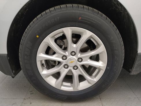 Used 2018 Chevrolet Equinox LT image 31