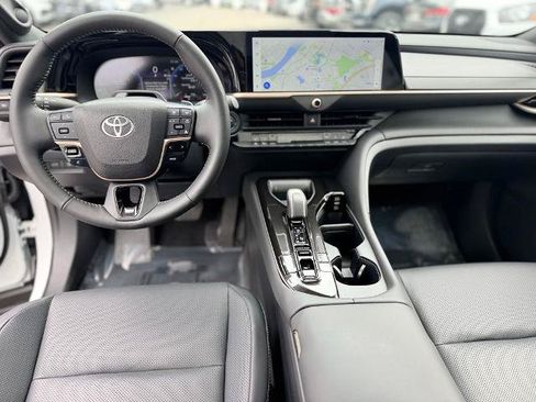 Used 2026 Toyota Crown Signia w/ Advanced Technology Package AWD/4WD image 12
