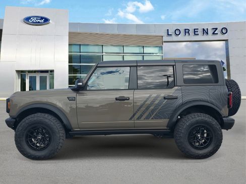 New 2025 Ford Bronco Badlands image 6