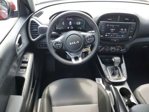 Certified 2023 Kia Soul LX FWD image 12