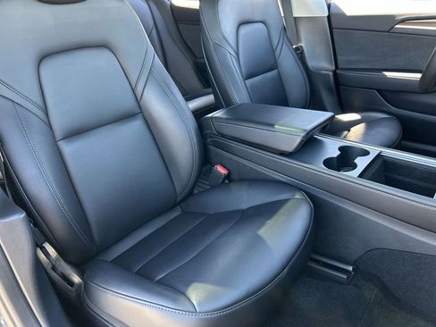 Used 2022 Tesla Model 3 Performance image 28