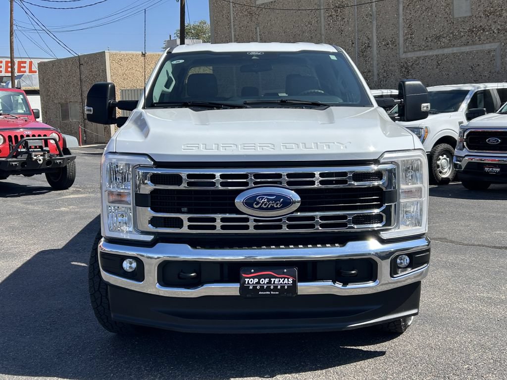 Used 2024 Ford F250 XLT w/ FX4 Off-Road Package AWD/4WD image 3