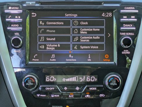Used 2019 Nissan Murano S FWD image 13