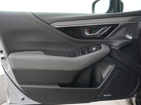 Used 2024 Subaru Outback Onyx Edition XT image 21