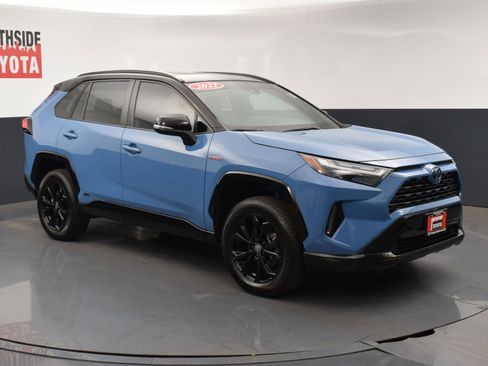 Used 2022 Toyota RAV4 XSE image 6