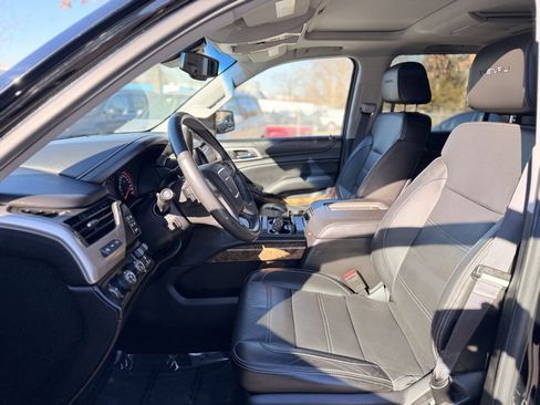 Used 2015 GMC Yukon XL Denali w/ Premium Package image 14