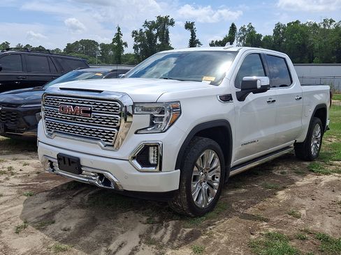 Used 2020 GMC Sierra 1500 Denali w/ Denali Ultimate Package AWD/4WD image 3