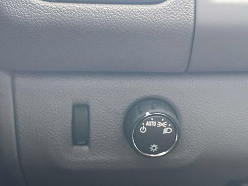 Used 2021 GMC Canyon Elevation Standard RWD image 23
