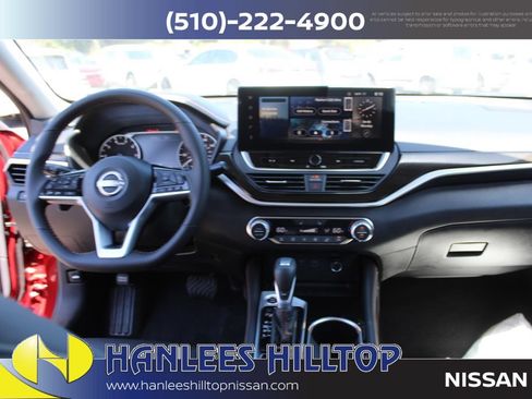 New 2025 Nissan Altima 2.5 SR w/ SR Premium Package FWD image 18