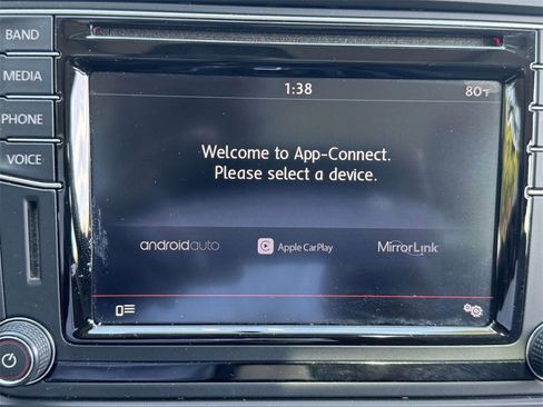 Used 2016 Volkswagen Jetta SE image 23