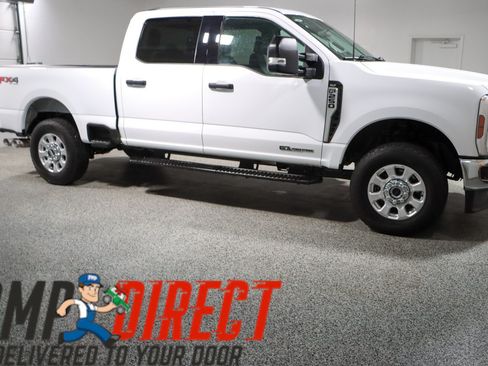 Used 2024 Ford F250 XLT w/ FX4 Off-Road Package AWD/4WD image 6