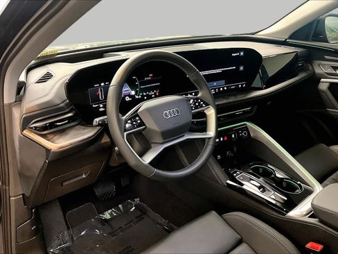 Certified 2025 Audi Q5 Premium Plus AWD/4WD image 17