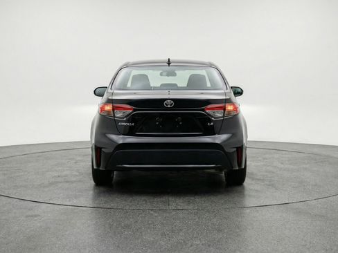 Used 2025 Toyota Corolla LE FWD image 7