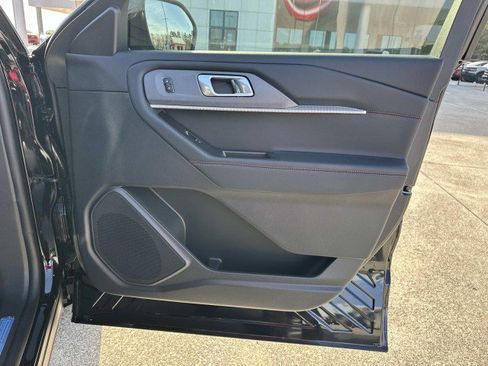 New 2026 Ford Explorer ST-Line w/ ST-Line Street Pack image 14