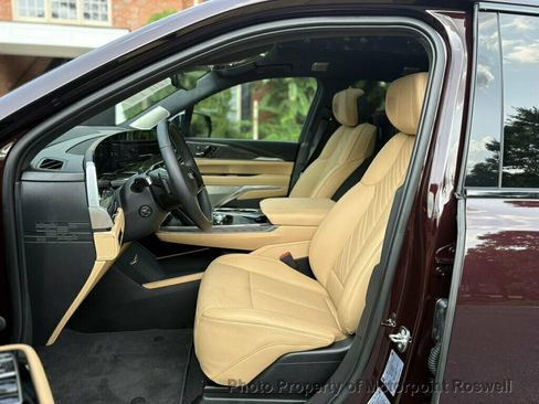 Used 2025 Cadillac Escalade IQ Sport 2 AWD/4WD image 13