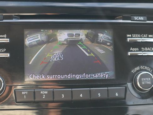 Used 2016 Nissan Rogue S FWD image 30