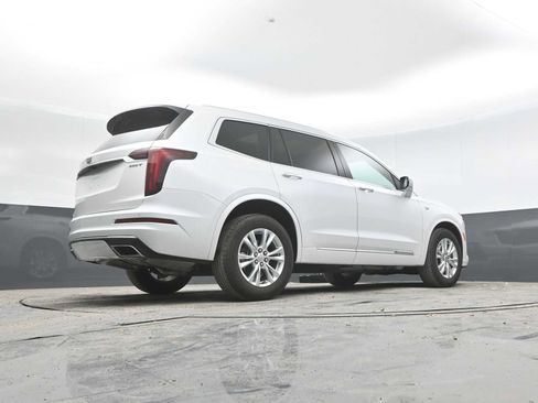 Used 2024 Cadillac XT6 Luxury AWD/4WD image 33