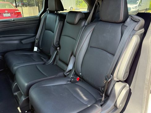 Used 2025 Honda Odyssey Sport-L image 3