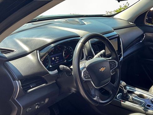 Used 2021 Chevrolet Traverse Premier w/ Redline Edition FWD image 14
