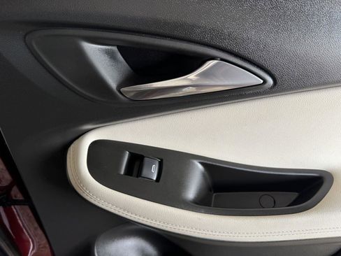Used 2024 Buick Encore GX Avenir w/ Avenir Technology Package FWD image 38