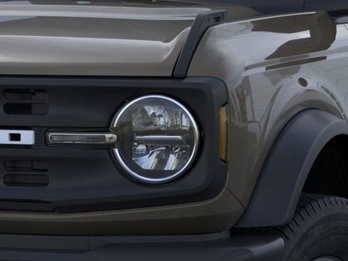New 2025 Ford Bronco Base 2D Sport Utility image 37