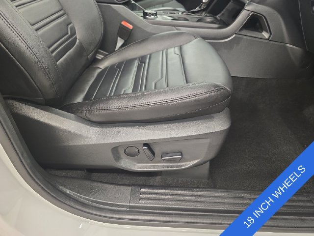 New 2026 Ford Ranger Lariat w/ Black Appearance Package AWD/4WD image 12