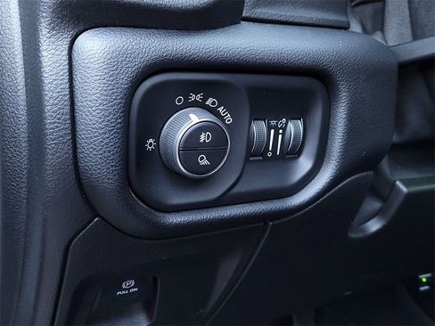 Used 2019 RAM 1500 Rebel image 20