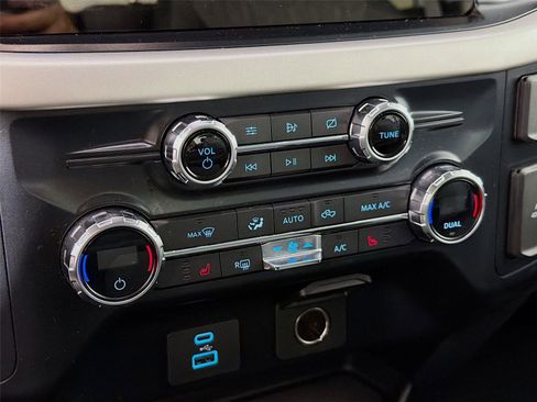 Used 2021 Ford F150 XLT w/ Equipment Group 302A High AWD/4WD image 17