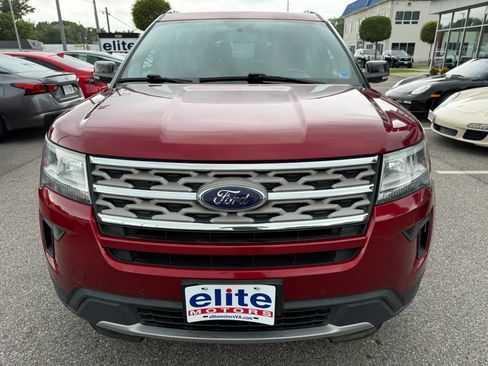 Used 2018 Ford Explorer XLT w/ Equipment Group 202A AWD/4WD image 2