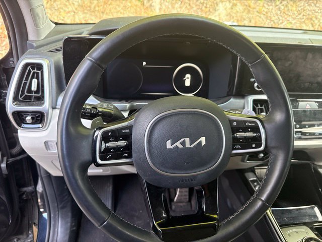 Used 2022 Kia Sorento SX Prestige w/ Panoramic Sunroof Package AWD/4WD image 19