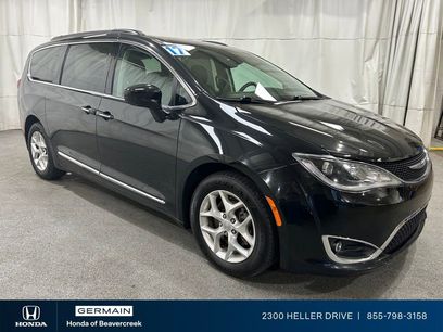 Used 2017 Chrysler Pacifica Touring-L