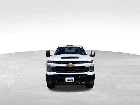 Used 2025 Chevrolet Silverado 2500 Custom w/ Z71 Off-Road Package AWD/4WD image 9