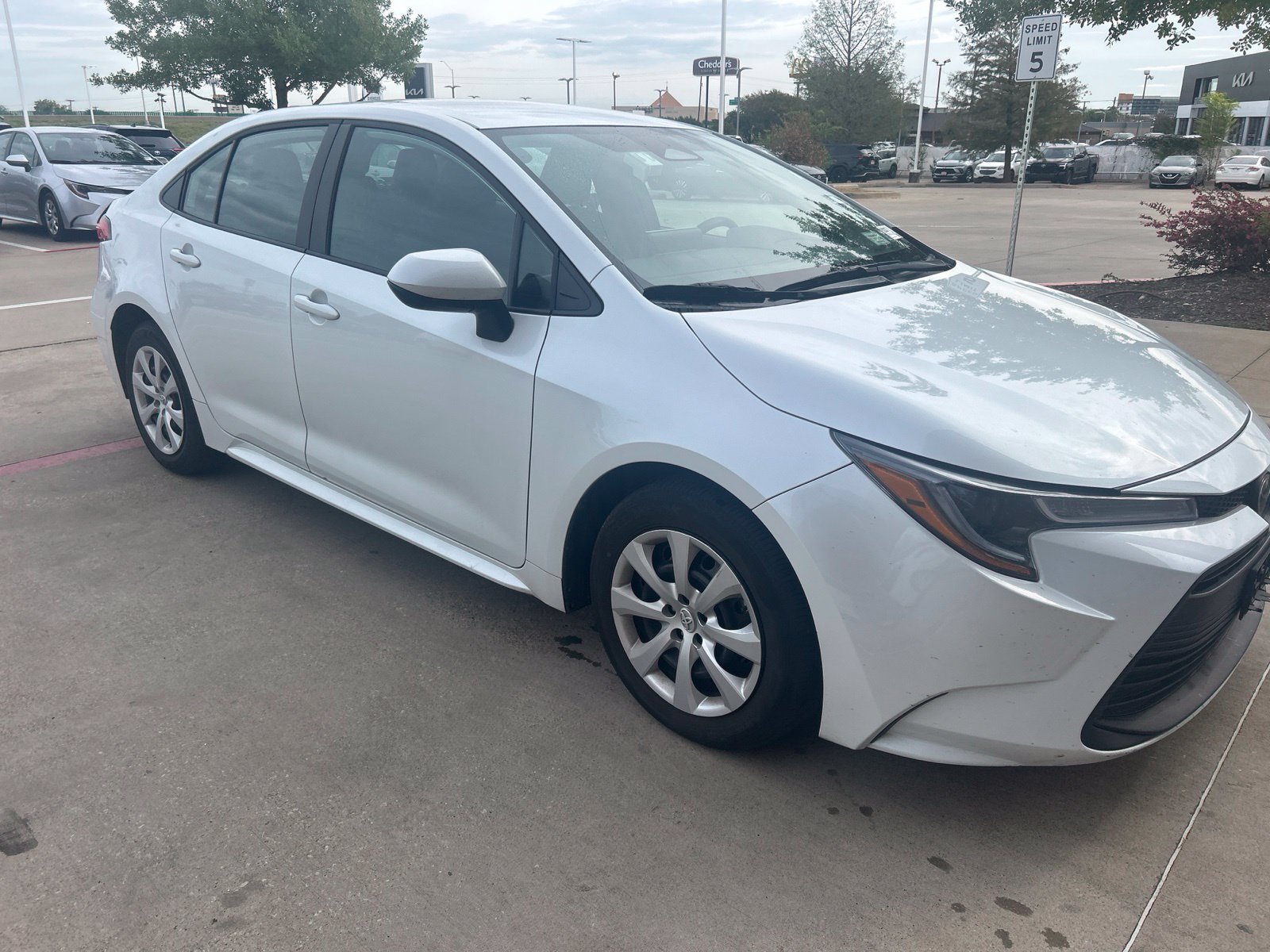 Used 2025 Toyota Corolla LE FWD image 4