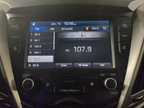 Used 2017 Hyundai Veloster Value Edition image 25